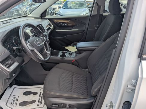Used 2021 GMC Terrain SLE w/ Driver Convenience Package FWD image 13
