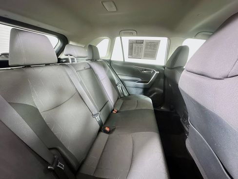 Used 2024 Toyota RAV4 XLE AWD/4WD image 11