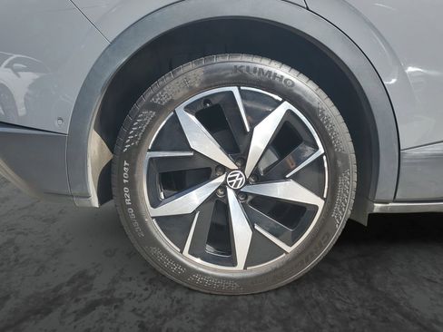 Used 2023 Volkswagen ID.4 S image 5