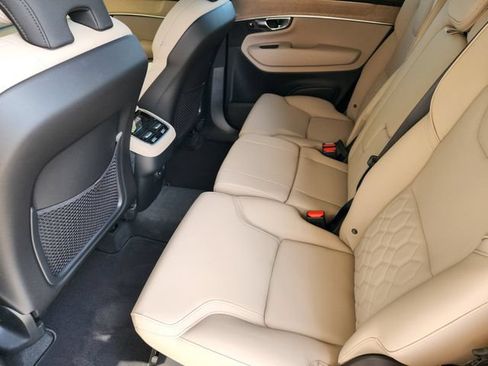 Used 2026 Volvo XC90 B6 Plus w/ Protection Package Premier AWD/4WD image 27