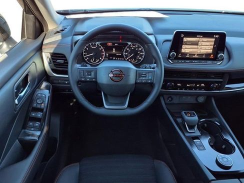 New 2026 Nissan Rogue SV AWD/4WD image 16