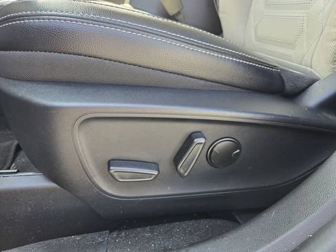 Used 2024 Ford Escape SE w/ PHEV Premium Package FWD image 16