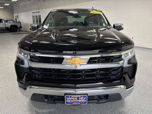 Used 2025 Chevrolet Silverado 1500 LT AWD/4WD image 2