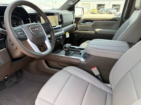 New 2026 GMC Sierra 1500 SLT w/ SLT Premium Plus Package AWD/4WD image 18