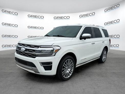 Used 2023 Ford Expedition Platinum RWD image 3