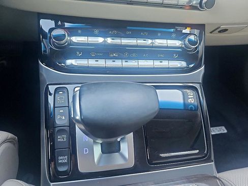 Used 2019 Genesis G90 3.3T Premium image 27