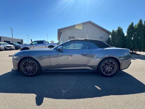 Used 2024 Ford Mustang GT Premium w/ GT Performance Package RWD image 11