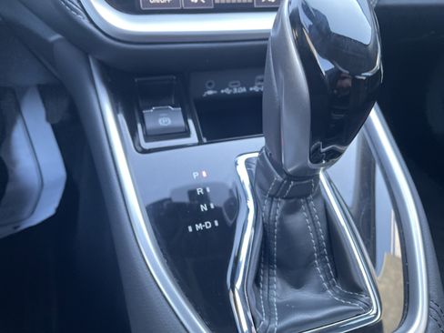 Certified 2025 Subaru Outback Premium image 30