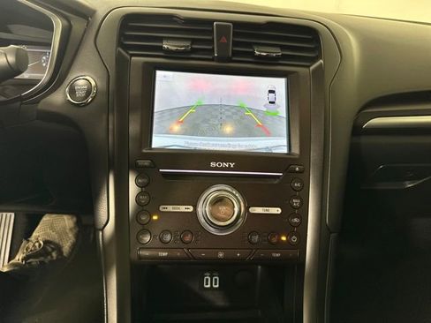 Used 2020 Ford Fusion Titanium image 22