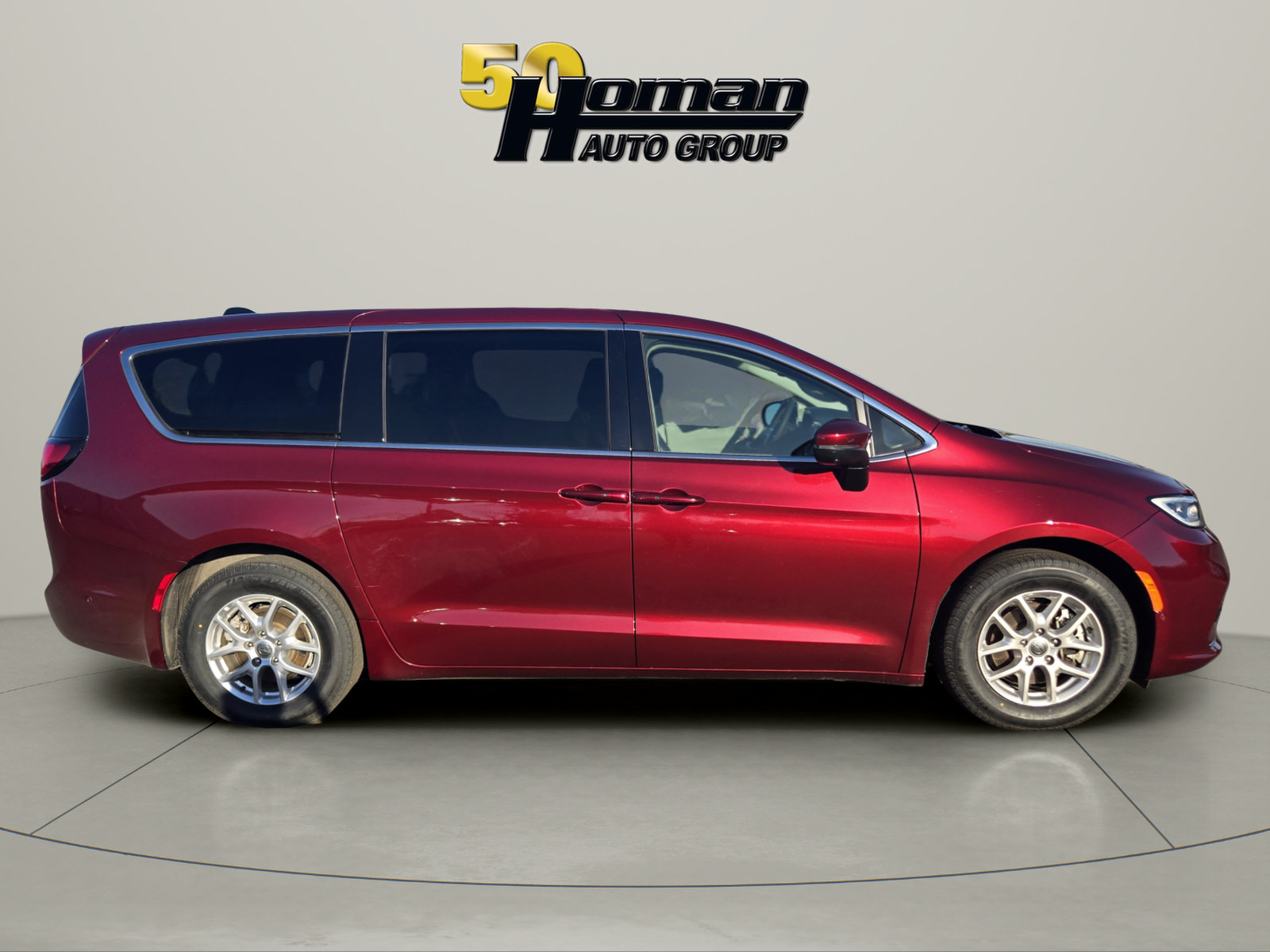Used 2023 Chrysler Pacifica Touring-L FWD image 5