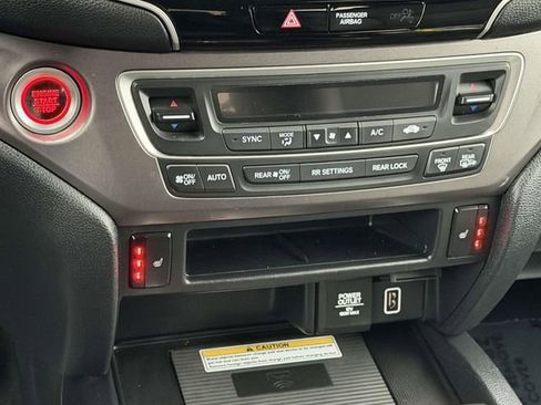 Used 2021 Honda Pilot Special Edition image 21