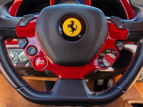 Used 2013 Ferrari 458 Italia Coupe RWD image 42