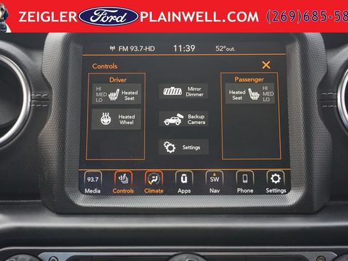 Used 2023 Jeep Wrangler Unlimited Sahara w/ Cold Weather Group AWD/4WD image 20