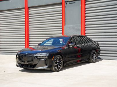 Used 2023 BMW i7 xDrive60 w/ Executive Package 2