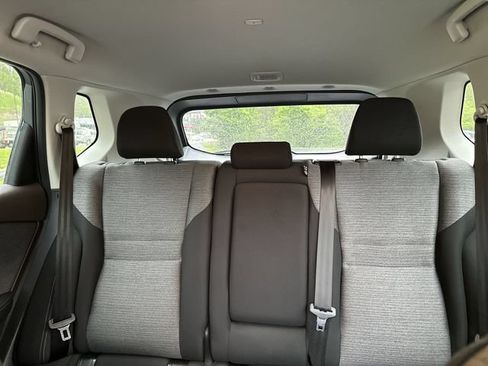 Used 2023 Nissan Rogue SV AWD/4WD image 27