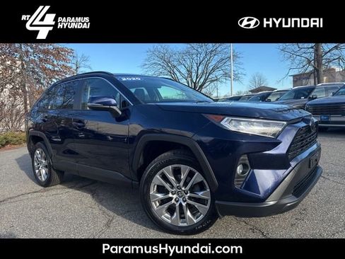 Used 2020 Toyota RAV4 XLE Premium image 1