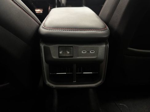 New 2026 Dodge Charger R/T AWD/4WD image 32