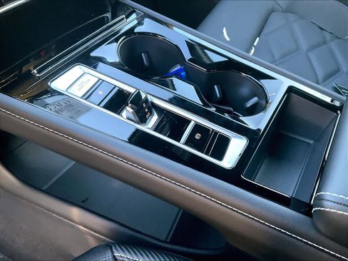 New 2026 Volkswagen Atlas Cross Sport SE image 14