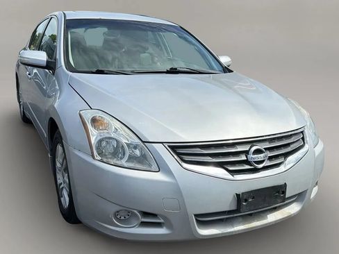 Used 2012 Nissan Altima 2.5 SL w/ 2.5SL Pkg FWD image 3