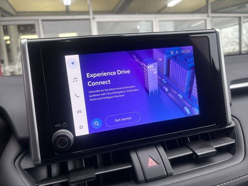 Used 2025 Toyota RAV4 XLE image 22