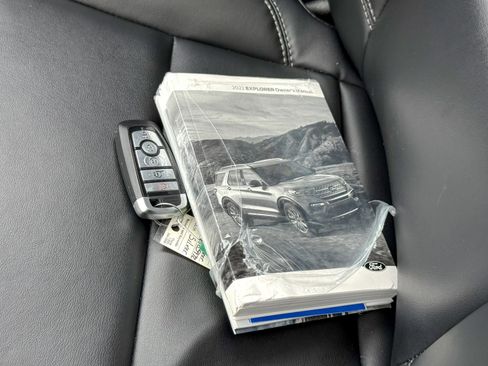 Certified 2022 Ford Explorer XLT w/ Equipment Group 202A image 39