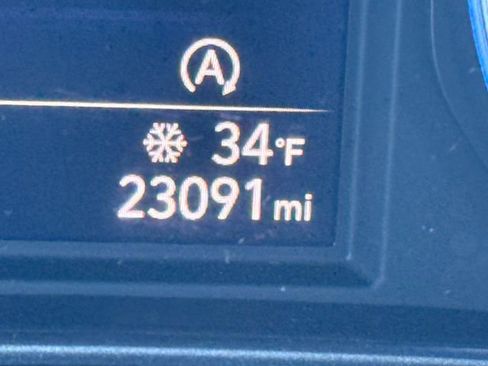 Used 2023 Hyundai Kona SEL w/ Winter Weather Package image 12