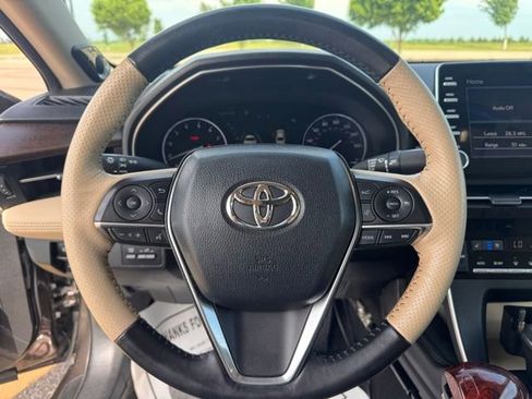 Used 2019 Toyota Avalon Limited w/ Advanced Safety Package FWD image 11