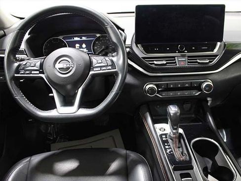 Used 2023 Nissan Altima 2.5 SR w/ SR Premium Package AWD/4WD image 13