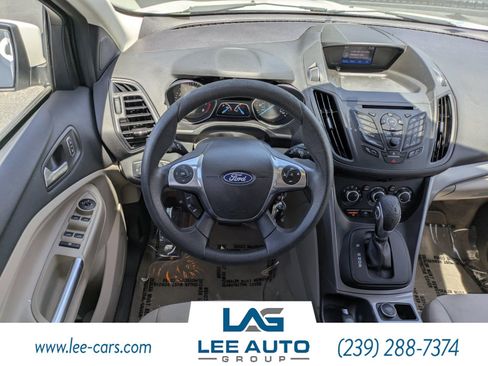 Used 2016 Ford Escape SE FWD image 14