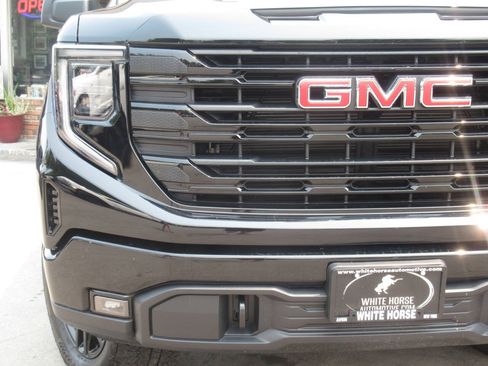 Used 2025 GMC Sierra 1500 Elevation w/ Preferred Package AWD/4WD image 3