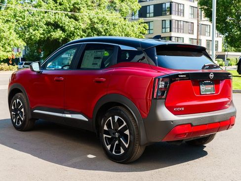 New 2025 Nissan Kicks SV w/ SV Premium Package image 4