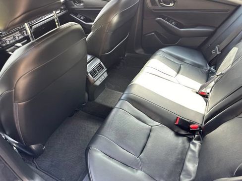 Used 2023 Honda Accord Touring image 18
