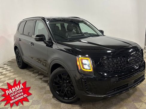 Used 2021 Kia Telluride EX w/ EX Premium Package image 3
