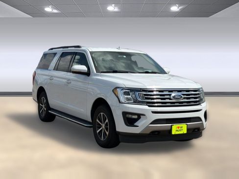 Used 2018 Ford Expedition Max XLT w/ Equipment Group 202A AWD/4WD image 7