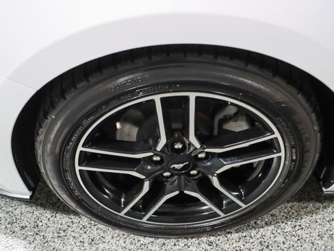 Used 2020 Ford Mustang Premium image 10