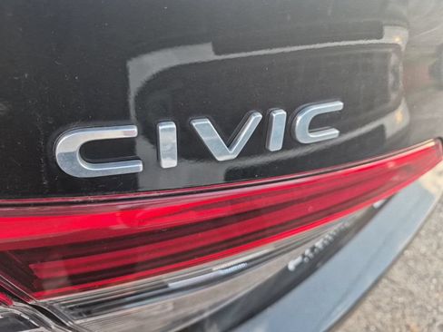Used 2024 Honda Civic Sport image 13