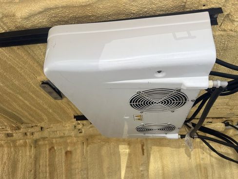 Used 2017 Chevrolet Express 3500 Extended RWD image 11