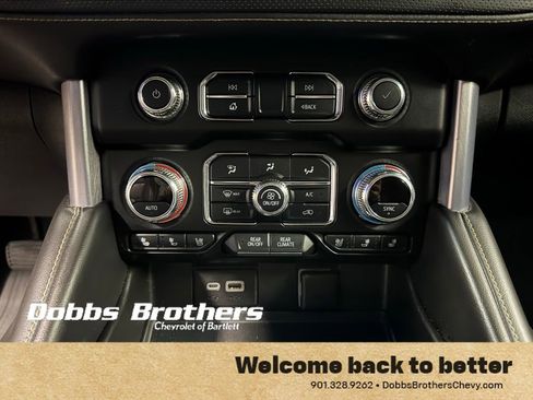 Used 2021 GMC Yukon SLT w/ SLT Luxury Plus Package image 23