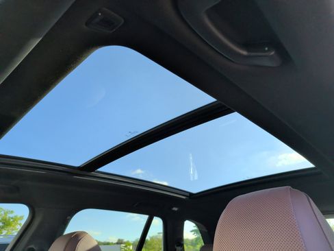 Certified 2024 BMW X5 xDrive40i w/ M Sport Package image 29