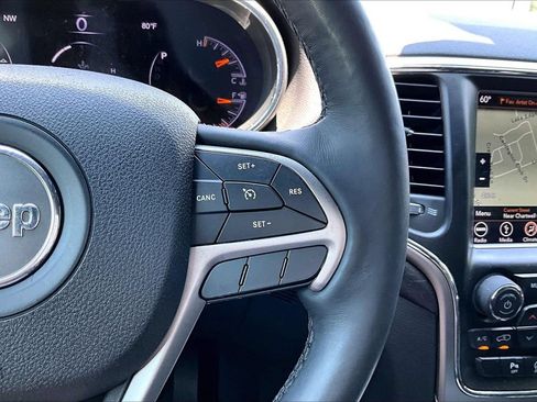 Certified 2018 Jeep Grand Cherokee Altitude AWD/4WD image 30