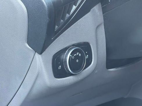 Used 2021 Ford Transit Connect XL image 27