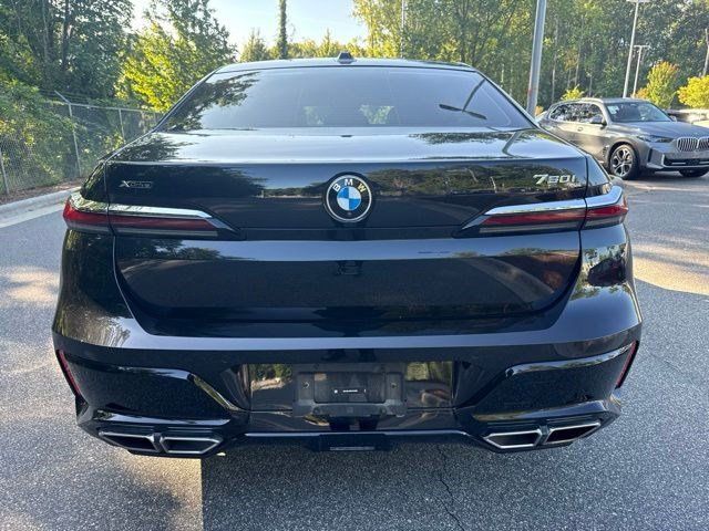 Certified 2024 BMW 760i xDrive w/ Executive Package AWD/4WD image 14