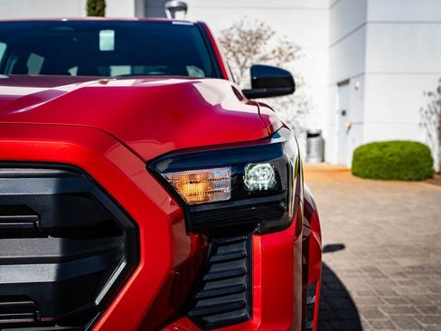 Used 2025 Toyota Tacoma SR image 14