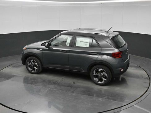 New 2026 Hyundai Venue SEL FWD image 28