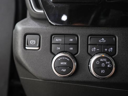 Used 2022 GMC Sierra 1500 Elevation w/ Preferred Package AWD/4WD image 28