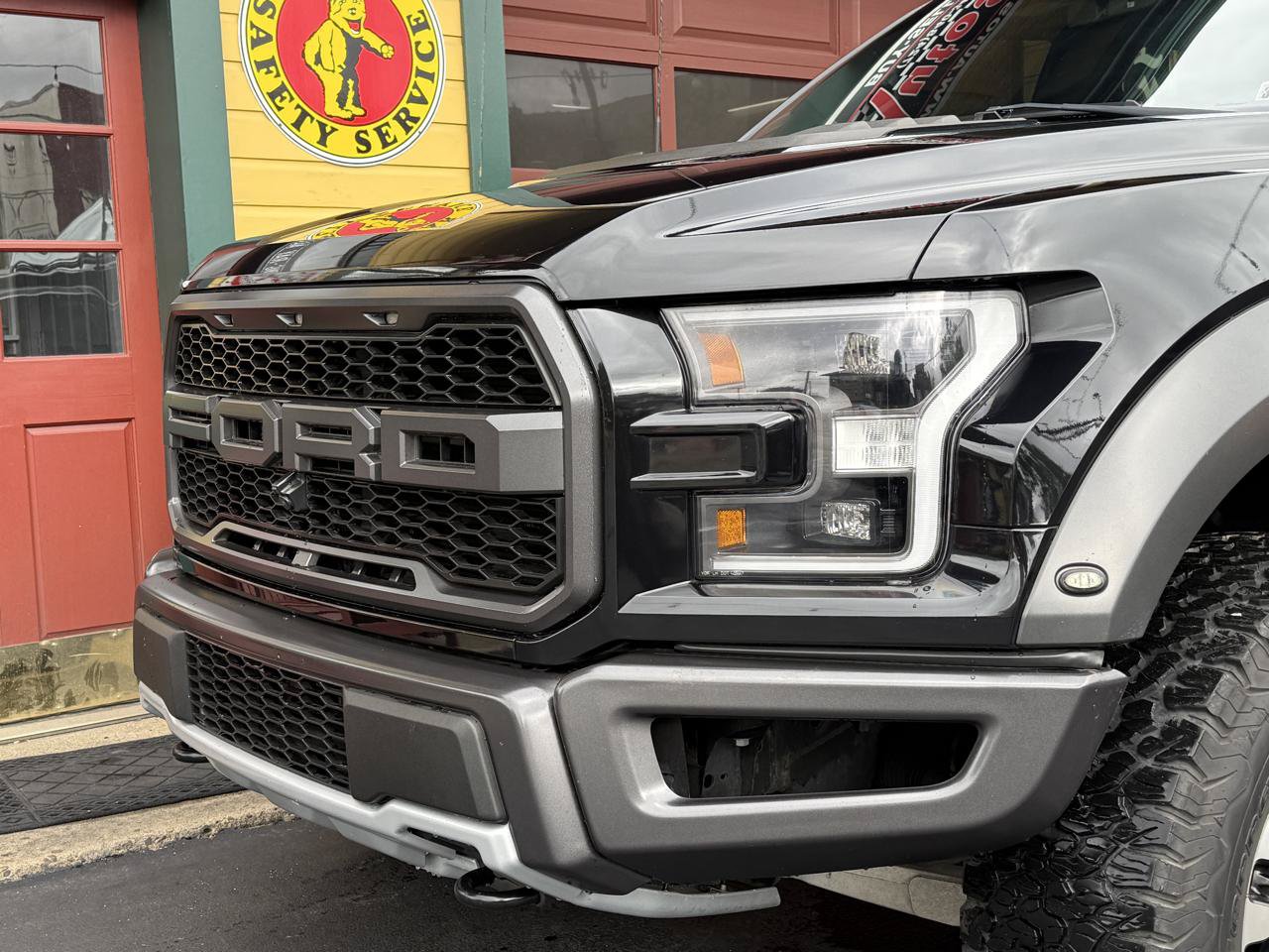 Used 2020 Ford F150 Raptor w/ Equipment Group 802A Luxury AWD/4WD image 15