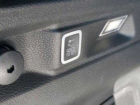 New 2026 Jeep Grand Cherokee L Limited AWD/4WD image 9