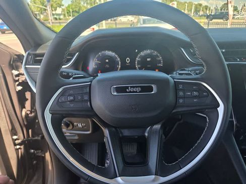 New 2026 Jeep Grand Cherokee L 4WD image 22