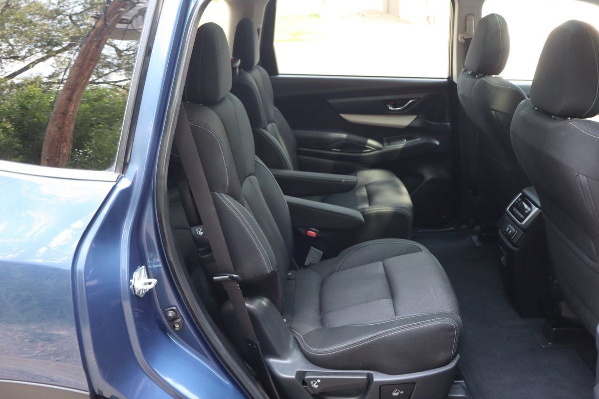 Used 2021 Subaru Ascent Premium w/ Sport Package AWD/4WD image 23