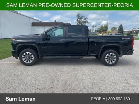 Used 2022 Chevrolet Silverado 2500 Custom w/ Custom Value Package AWD/4WD image 7